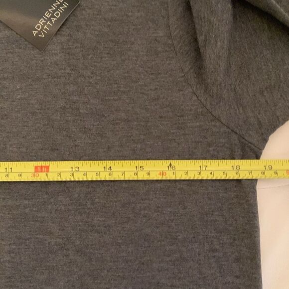 NWT Adrienne Vittadini Gray Knit Scoop Neck 3/4 Sleeves Striped Bottom Size L - Picture 6 of 9